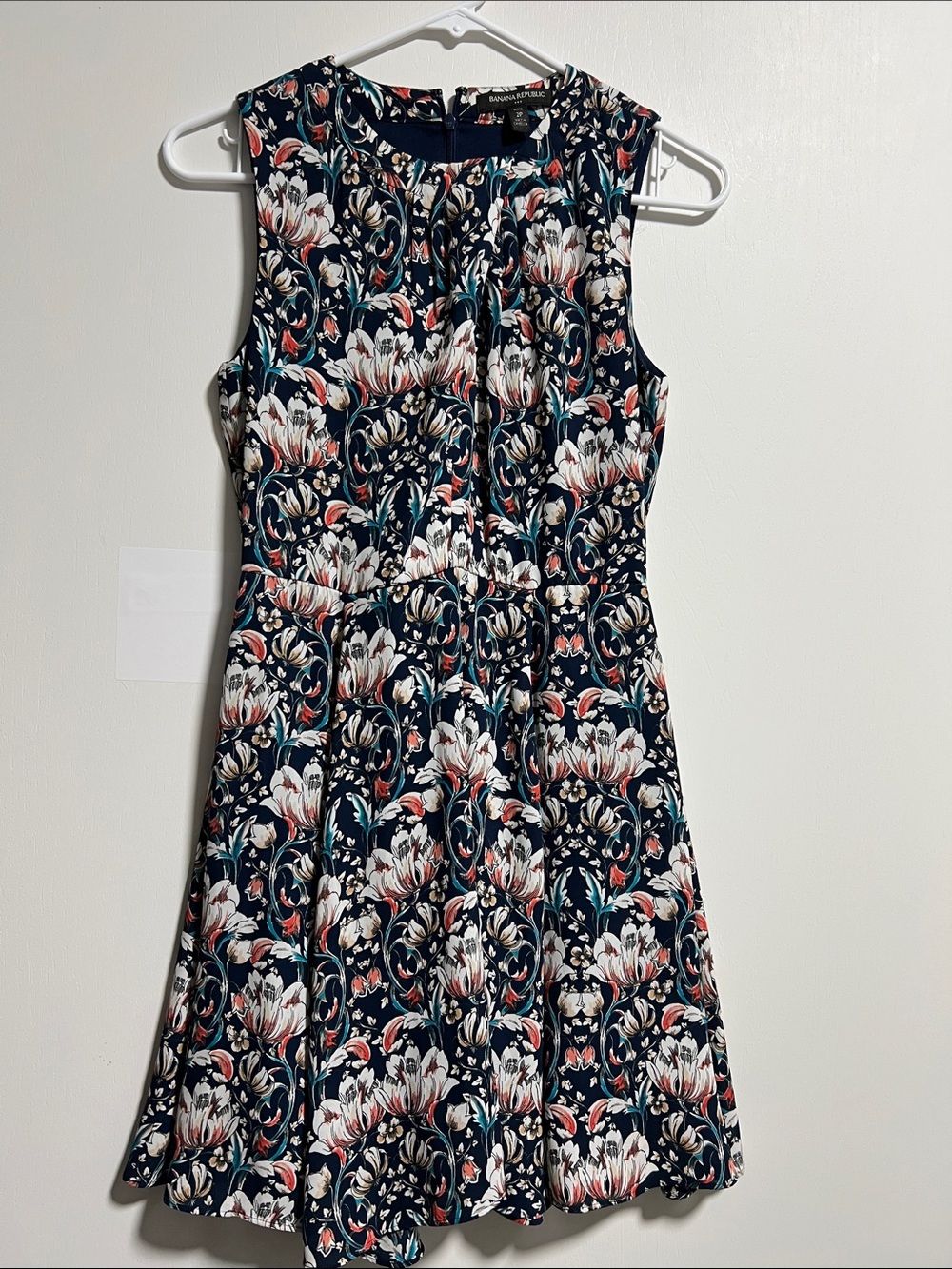Banana Republic Navy Floral Fit-and-Flare Dress Petite SZ 2
